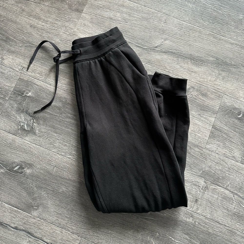 Lululemon sweats